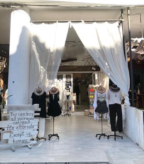 Apparel and Accessories Company for Sale in Playa del Carmen, Mexico