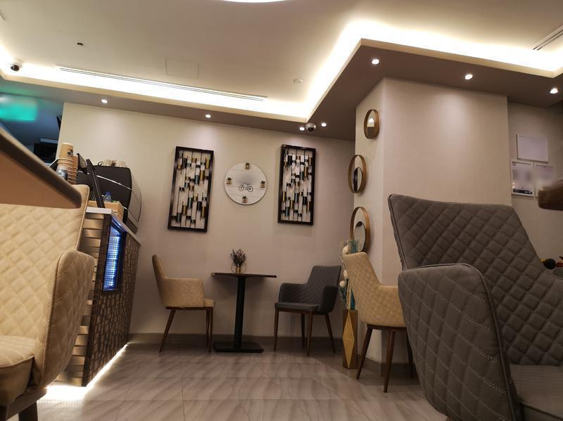 Cafe for Sale in Abu Dhabi, United Arab Emirates