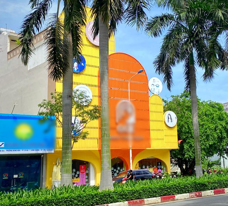 Language Center for Sale in Dĩ An, Vietnam