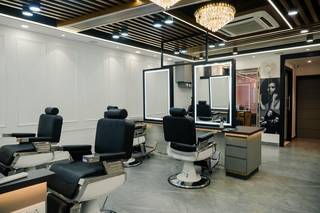Acquire renowned luxury unisex salon in Lucknow, thriving for 10 years with INR 45L turnover.