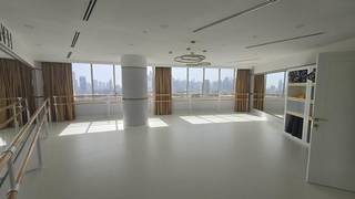 For Sale: Turnkey dance studio, fully equipped and on the 21st floor of a prime-property.