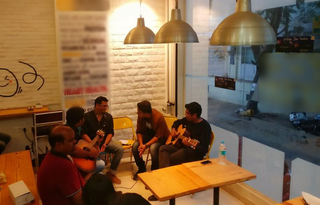 Restaurant specializing in egg dishes and fast food, seeks funds for business expansion.