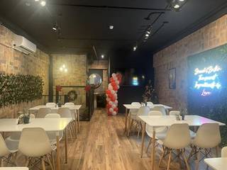 Asian fusion restaurant in Doha with 45+ orders/day seeks funds for expansion.