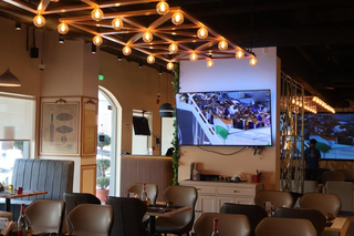 Sports restaurant in Dubai with 100 seating capacity having exceptional banquet facilities.