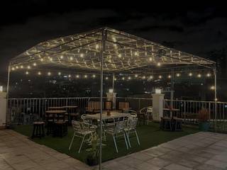 Successful rooftop cafe for sale: Serving 100-200 customers daily with scenic city views.