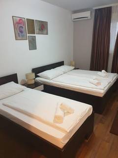 Hotel with 23 rooms seeks investment for expanding a travel agency division.