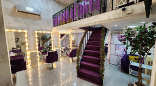 Full sale of a beauty salon specializing in women's hair care services in Sharjah.