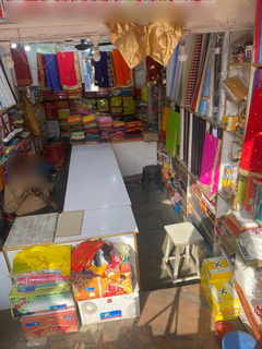 Well-located clothing store in Lucknow with diverse offerings and high foot traffic potential.