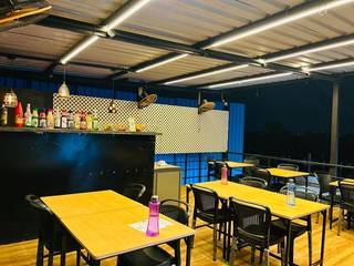 Affordable two-floor café in Kolapakkam with strong walk-in traffic, offered for full sale.