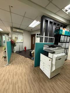 G7-certified Bumiputra construction firm with MYR 100M in active B2G government contracts across Sarawak.