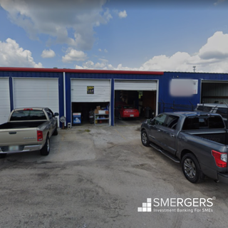 Automobile repair center with experienced staff, latest tools, and technology, in Florida.