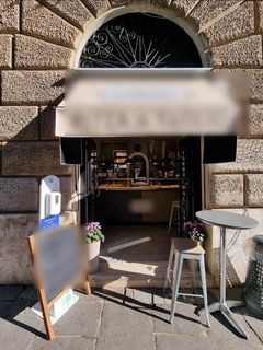 For sale: historic Rome property rented to a pizzeria, including retail space and trademark.