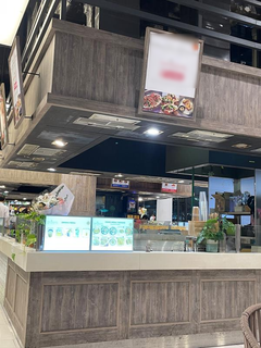 Bangkok-based vegan and vegetarian food business operating through cloud kitchen and mall outlet, seeking funding.