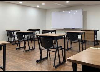 Established Cambridge IGCSE tuition center in Damansara Jaya with strong revenue and over 100 students.