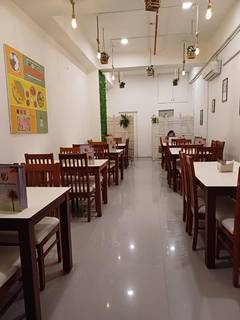 For Sale: Andhra cuisine restaurant in Ahmedabad, 15-20 daily footfall and 10-15 orders/day.