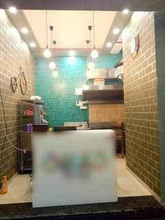 Established 12-year Mumbai cloud kitchen serving Lebanese and American fast food via Swiggy and Zomato.