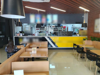 Acquire prime-location franchise burger outlet with 35+ daily walk-ins located in a high-footfall area.