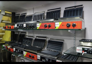 Importers and manufacturers of ice cream, snacks and bakery equipment.