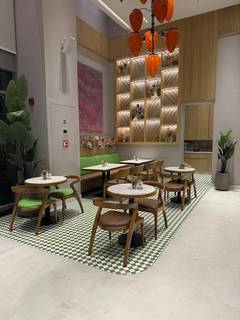 Cozy Thai food restaurant offering a full sale with an established menu and loyal customers.