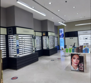 Optical store also selling fashion and luxury eyewear seeks investment for expansion and cashflow needs.