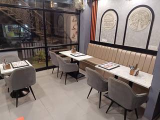 Popular QSR franchise for full sale, prime location, serving 10–15 patrons daily.