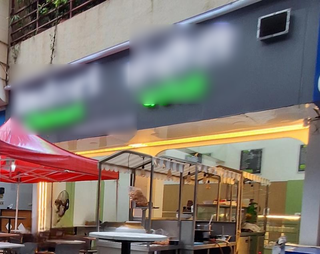 Vegetarian Indore-inspired street food restaurant serving 100–160 customers daily through a compact 10–15 seat format.