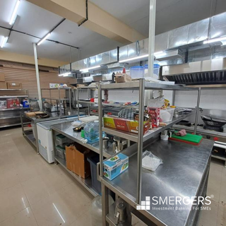 Newly established, fully equipped commercial kitchen, multi-cuisine takeaway & delivery restaurant for sale.