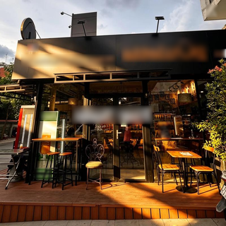 Newly established French rotisserie serving premium homemade meals with scalable operations and strong customer loyalty.