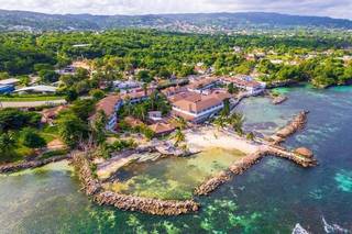 Hospitality company seeks funding to rent office space, hire lawyer, acquire turnkey hotels/resorts/villas in Jamaica.