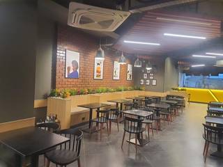 For sale: Well established highway burger joint near Bengaluru serving 40+ daily customers.