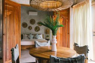 El Nido luxury villa for sale – turnkey beachfront property with pools, tours, transport.