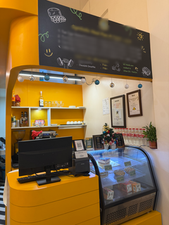Full business sale of a franchise-operated restaurant with established customer relationships and growth potential.