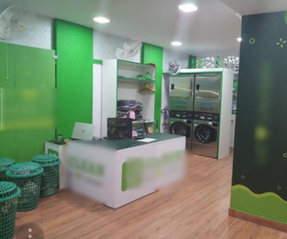 Full sale opportunity in a high-demand laundromat close to colleges and residences.