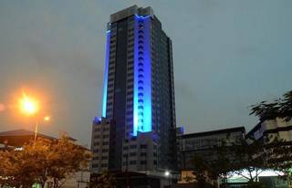 Own a 49% stake in a 90% completed Kochi-based prime location five-star luxury hotel.