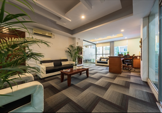 Seeking Business: Unique B-school offers specialized educational courses based on construction and related activities.