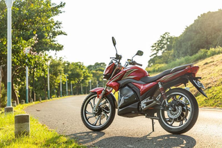 Battery-operated electric two-wheeler vehicles manufacturer/assembler seeks investment.