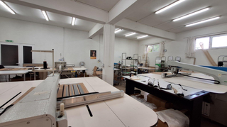 Established EU-based manufacturer of luxury down jackets with 25+ years’ experience, and turnkey assets.