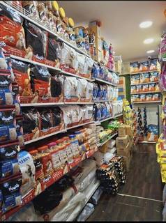 Hyderabad-based pet shop selling pet food and accessories seeking full sale of the business.