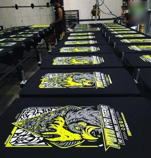 Indonesian custom apparel/screen-printing business seeking strategic investment to expand online sales and manufacturing operations.