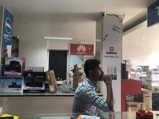 Mobiles, computers and electronic appliances wholesale distribution business supplying to over 180 shops.