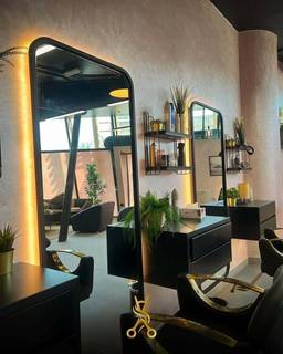 Premium women’s salon in Lusail with growing clientele and full equipment, available for complete acquisition.
