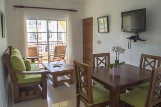 Hotel management and sales representation company managing 4 hotels, seeks funding for business expansion.