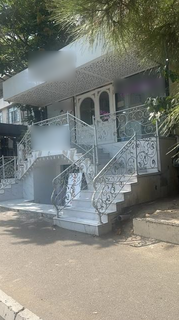 Established two-branch VIP beauty salon in Baku with loyal clientele and strong profits, seeking buyer.