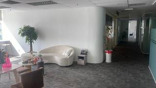 Ground logistics company with 10+ clients seeks funds to expand.