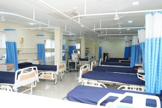 Prime hospital lease near ECIL: 30,000 sq ft facility with advanced equipment, 15L/month rent.