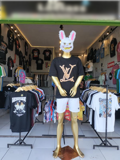 Serang-based apparel brand selling unisex cotton clothing through retail store, seeks funding for expansion.