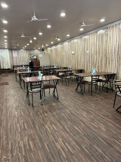 Buy an established restaurant with high visibility, and strategic location on Bangalore-Mysore expressway.