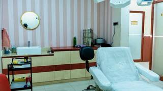 Clinically advanced aesthetic business for sale and local network with 20-30 clients a month.