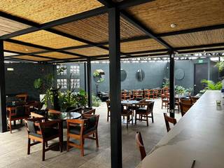 For sale: Bar-restaurant located in the premium area, focused on drinks-led casual dining and entertainment.