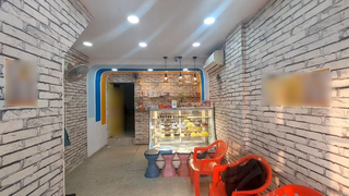 Acquirer a franchise bakery outlet producing 18 cakes/day, strong customer base and prime location advantage.